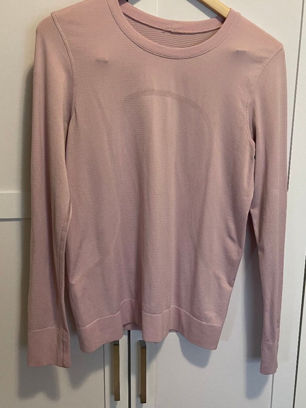 Lululemon Swiftly Relaxed Long-Sleeve Shirt *Hip Length - dusty mauve/pink color
